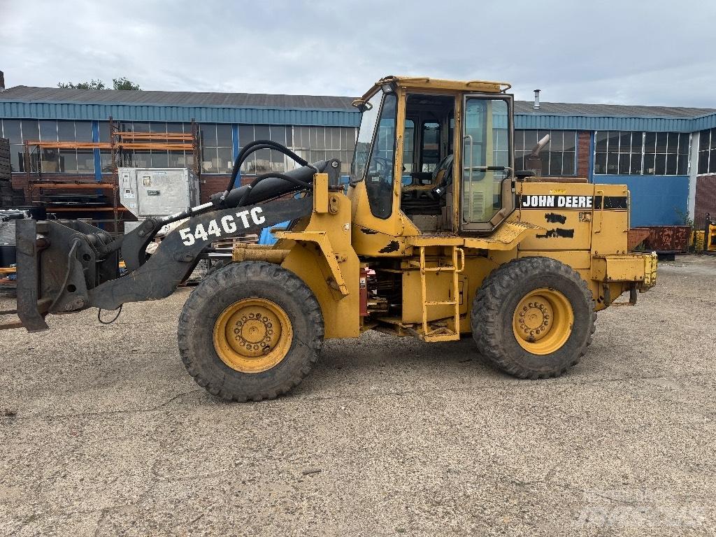 John Deere 544GTC Pale multiuso