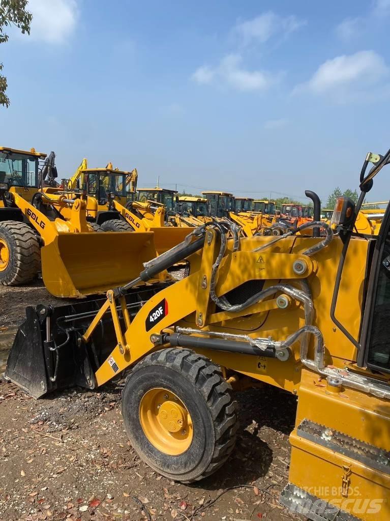 CAT 420 F Terne
