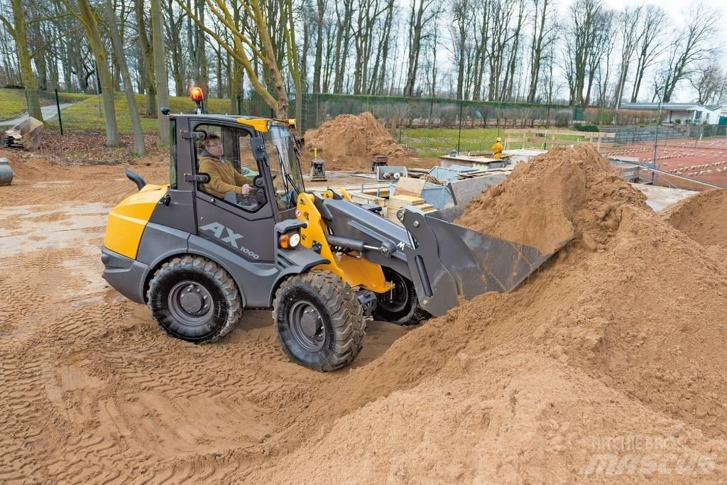 Mecalac AX1000 Pale gommate