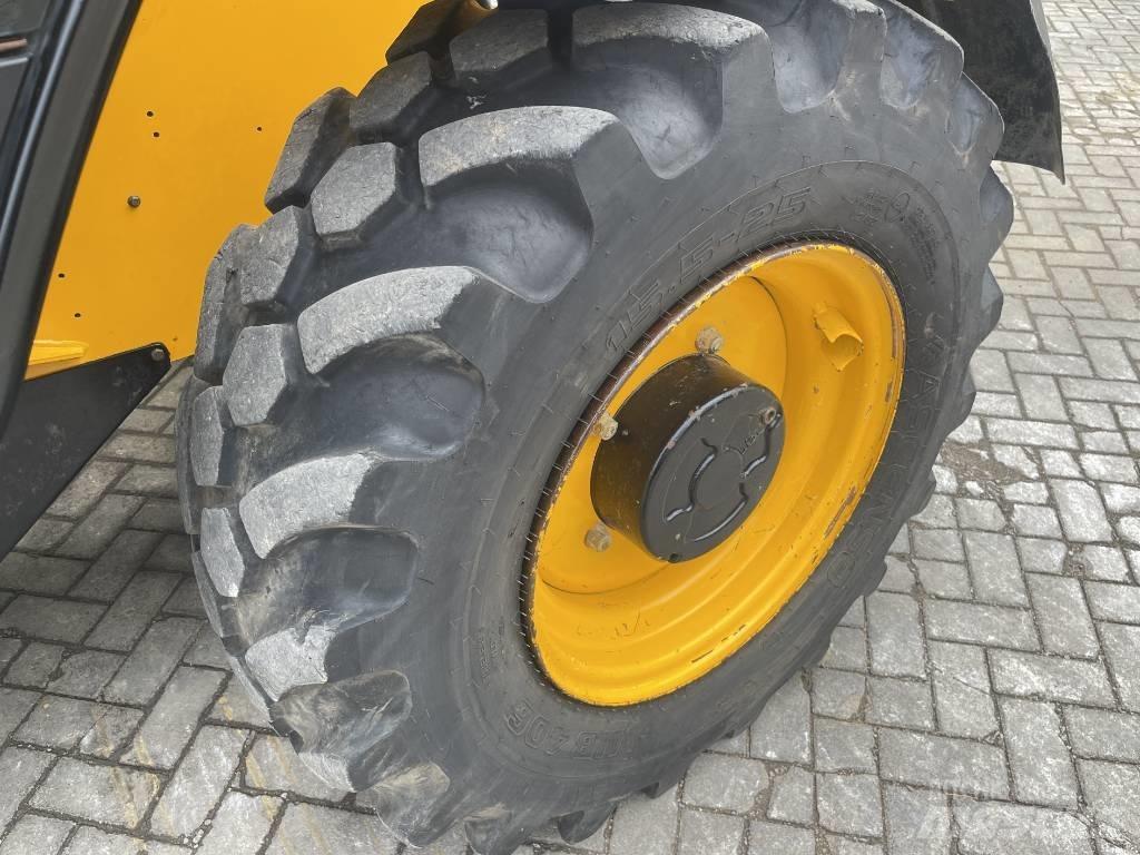 JCB 540-140     2016 Sollevatori telescopici