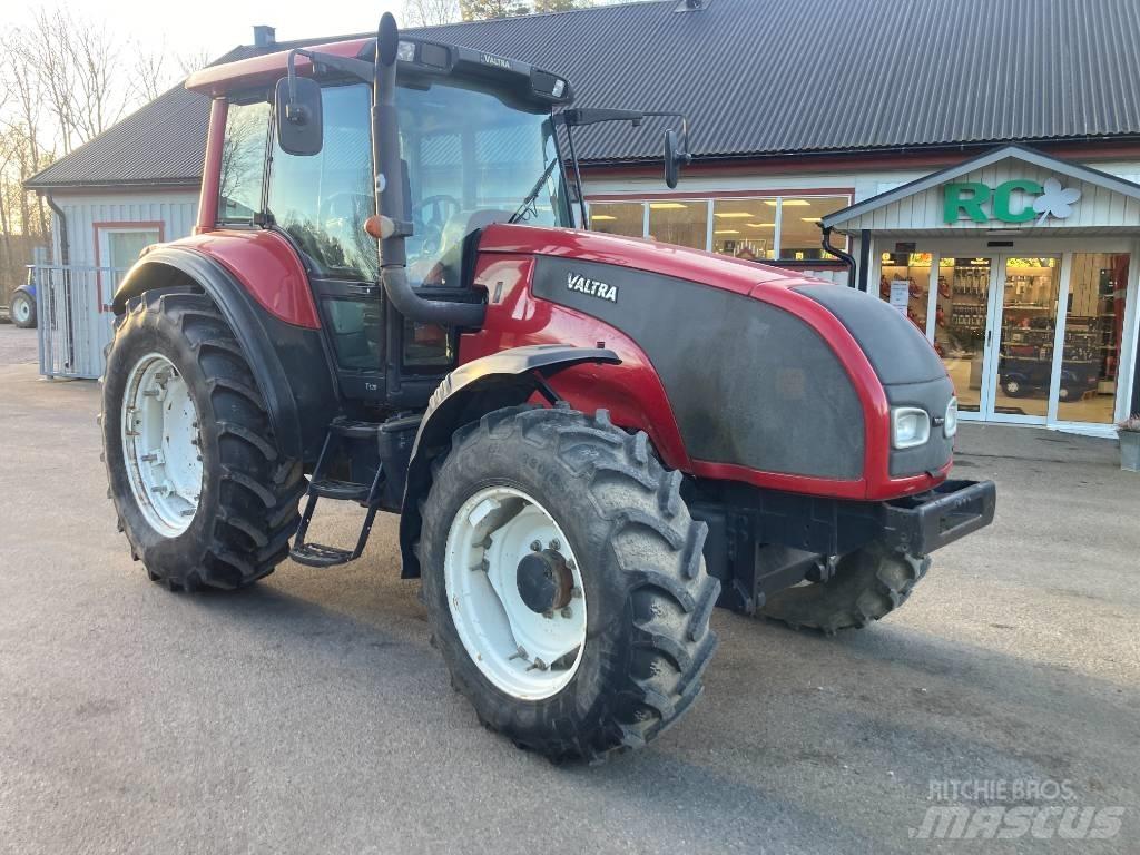 Valtra T 120 Trattori