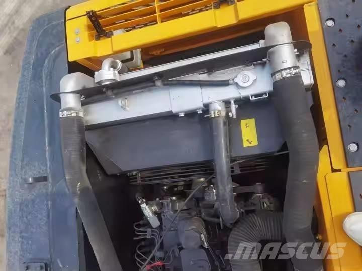 Hyundai 220LC-9S Escavatori cingolati