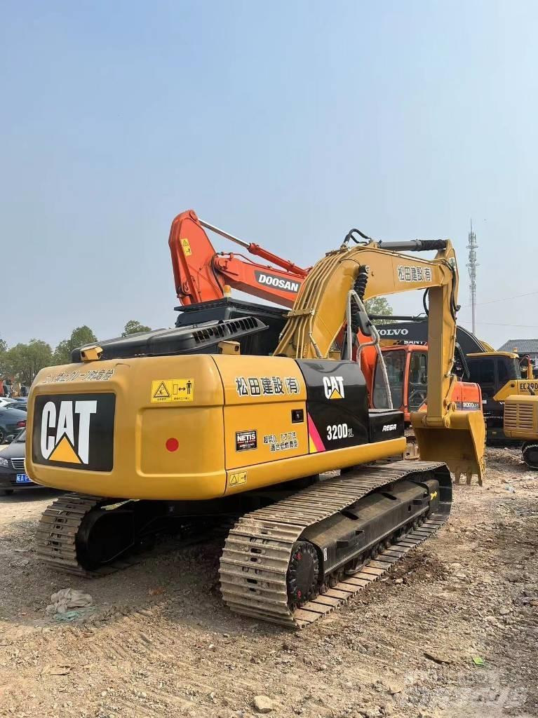 CAT 320 D Escavatori cingolati