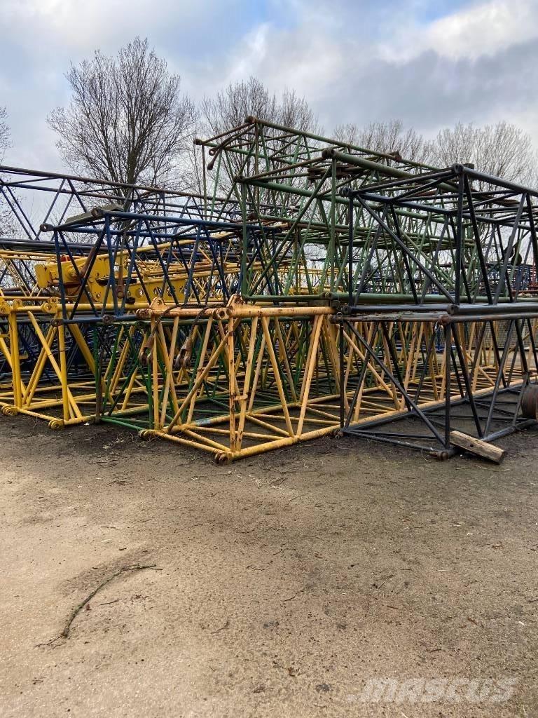  Several boom parts Parti e equipaggiamenti per Gru