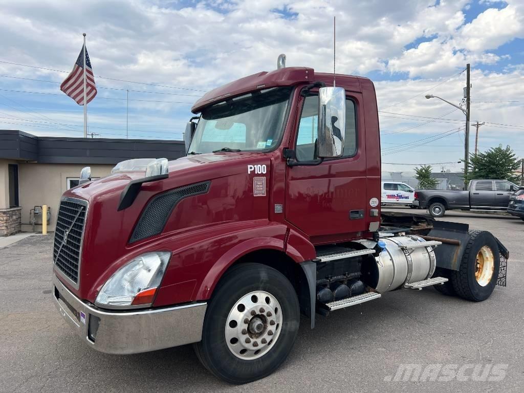 Volvo VNL 42 T300 Motrici e Trattori Stradali