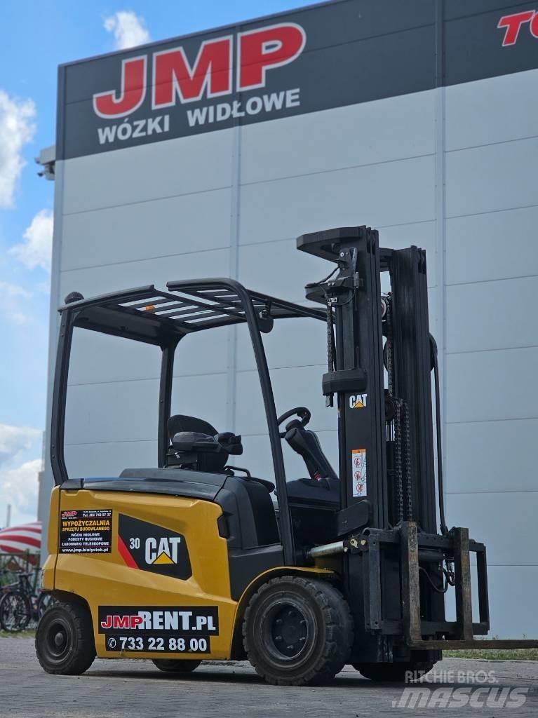 CAT EP 30 CN Carrelli elevatori elettrici