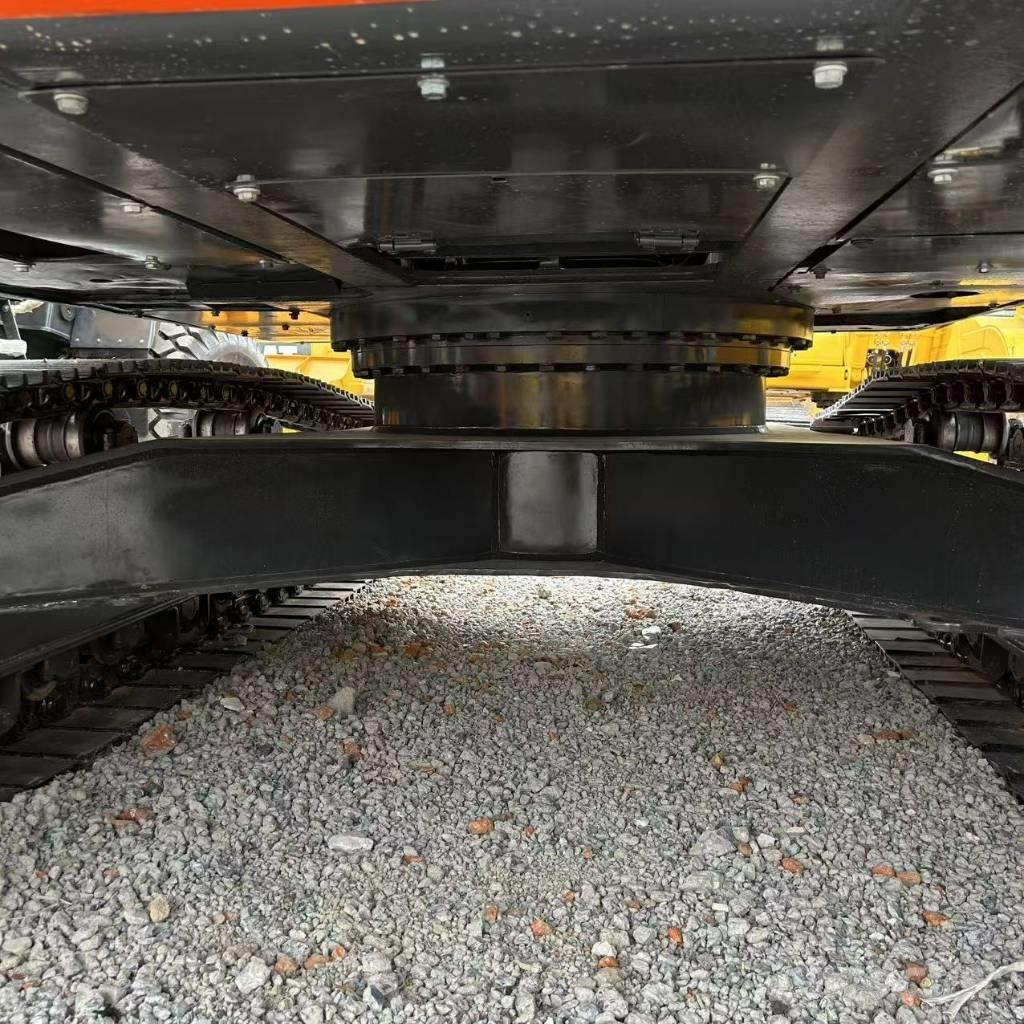 Doosan 300LC-9C Escavatori cingolati