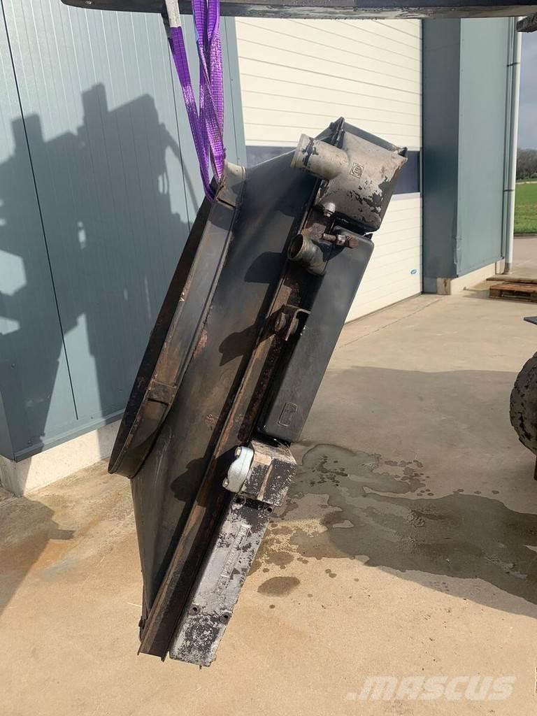 Liebherr A932 Radiatori