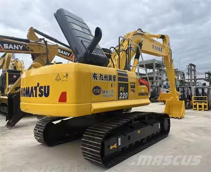 Komatsu PC220-8 Escavatori cingolati