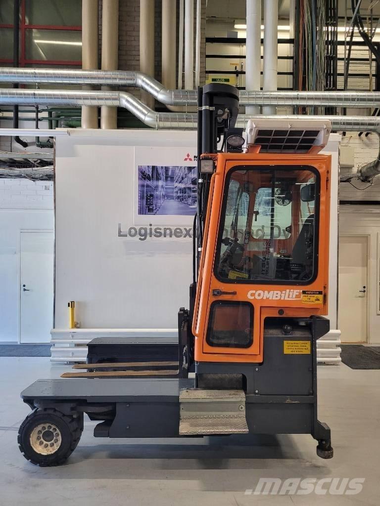 Combilift C 4000 Carrello elevatore retrattile a 4 vie