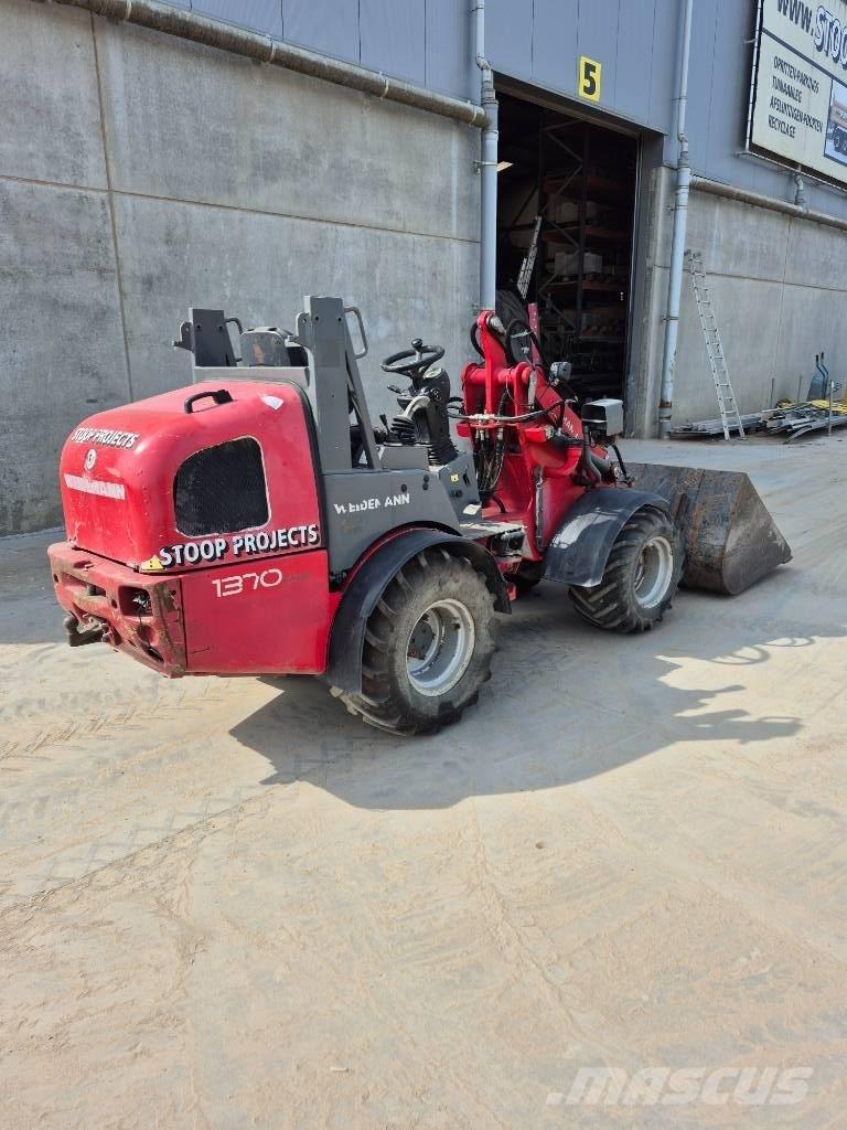 Weidemann 1370CX50 Pale gommate