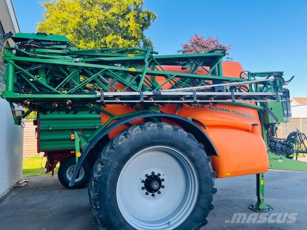 Amazone UX 5200 Irroratrici trainate