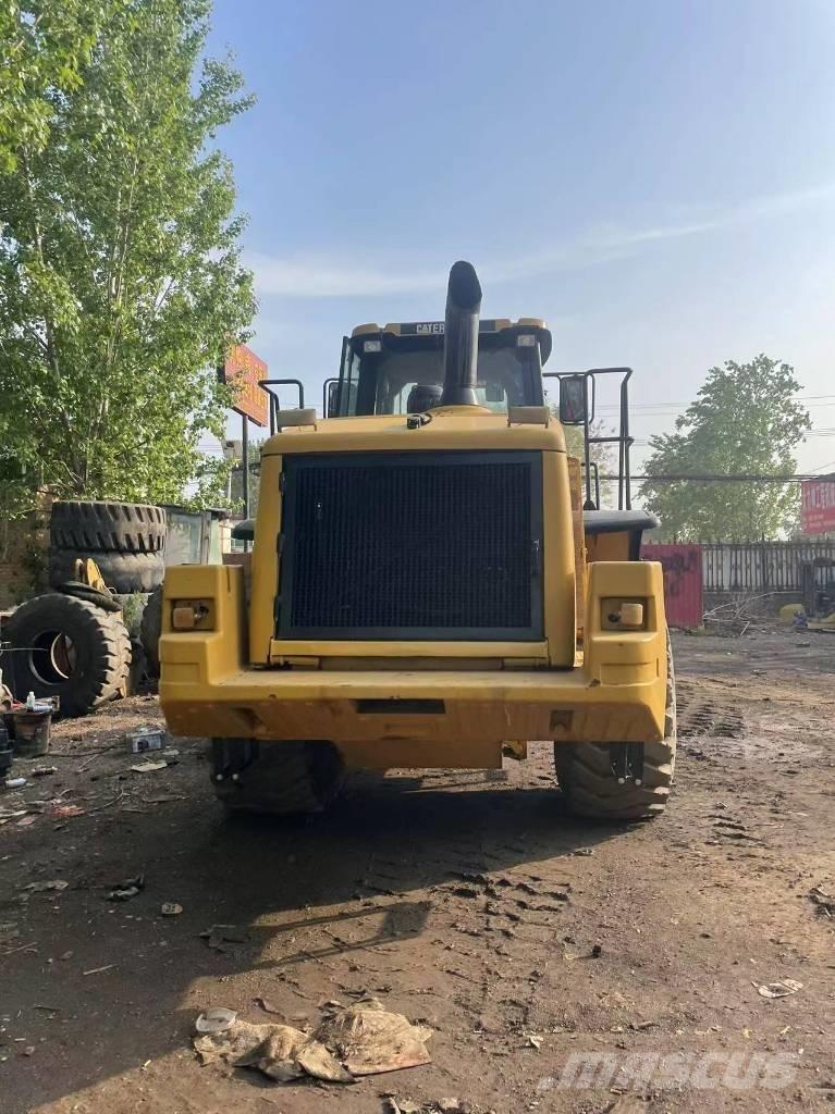 CAT 966 Escavatori gommati