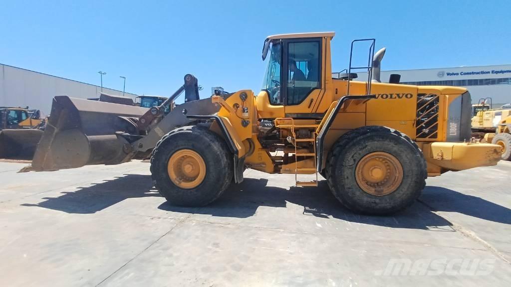 Volvo L 180 F Pale gommate