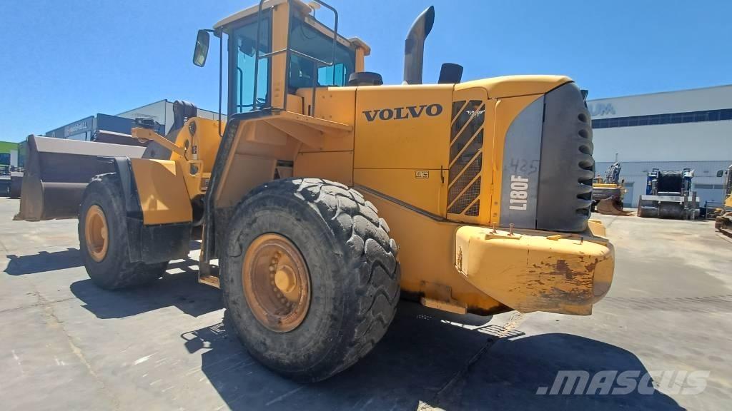 Volvo L 180 F Pale gommate