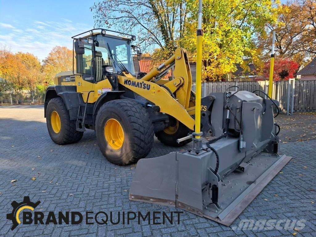 Komatsu WA270-7 Pale gommate