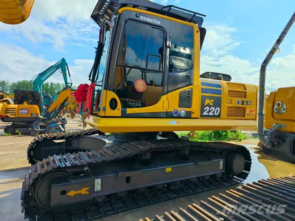Komatsu PC 220-8 Escavatori cingolati