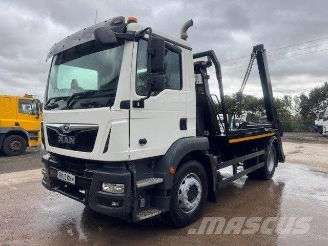 MAN TGM 18.250 Camion con cassone scarrabile