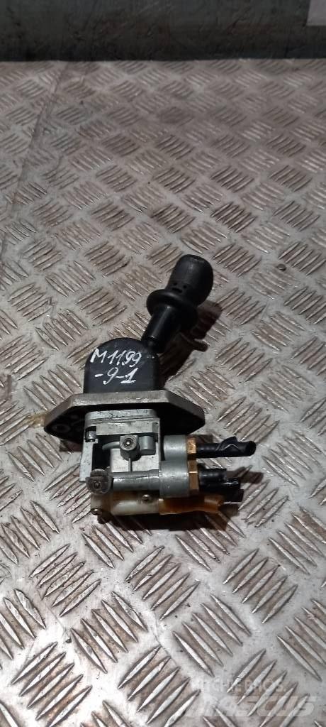 MAN TGM    81523156156 Cabine e interni
