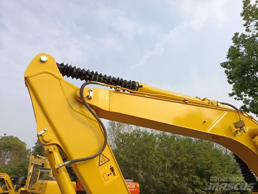 Komatsu PC120 Escavatori medi 7t - 12t