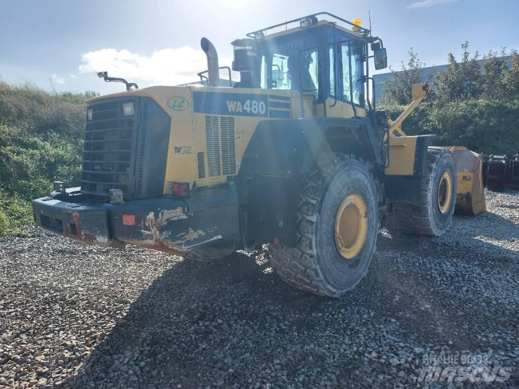 Komatsu WA480-6 Pale gommate