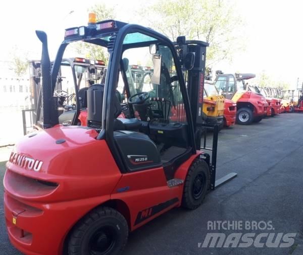Manitou MI25D Elevatore per esterni