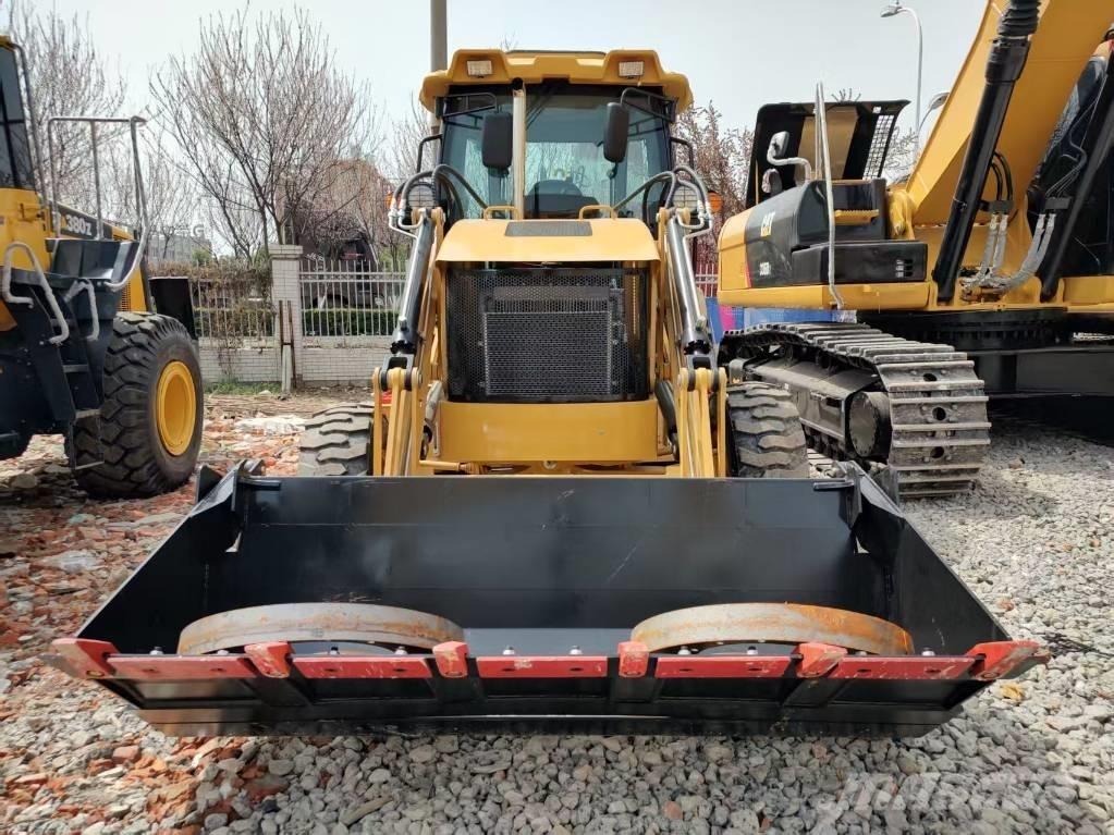 CAT 420F Terne