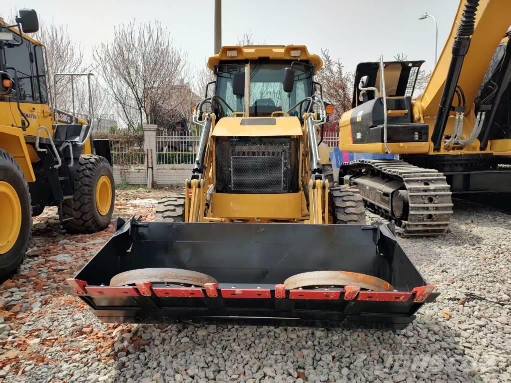 CAT 420F Terne
