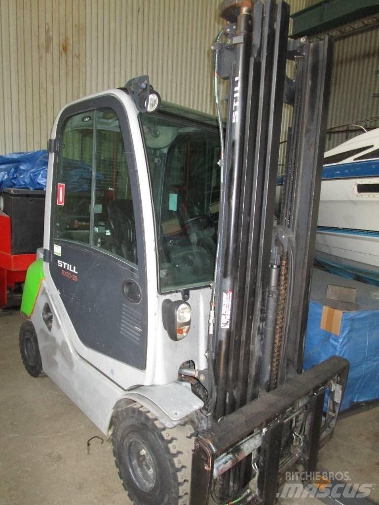 Still Diesel truck Carrelli elevatori diesel
