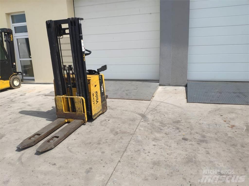 Yale MS15X IL Transpallet uomo a terra