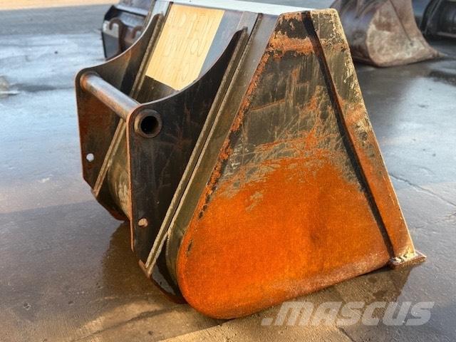 Manitou USED BUCKET Benne
