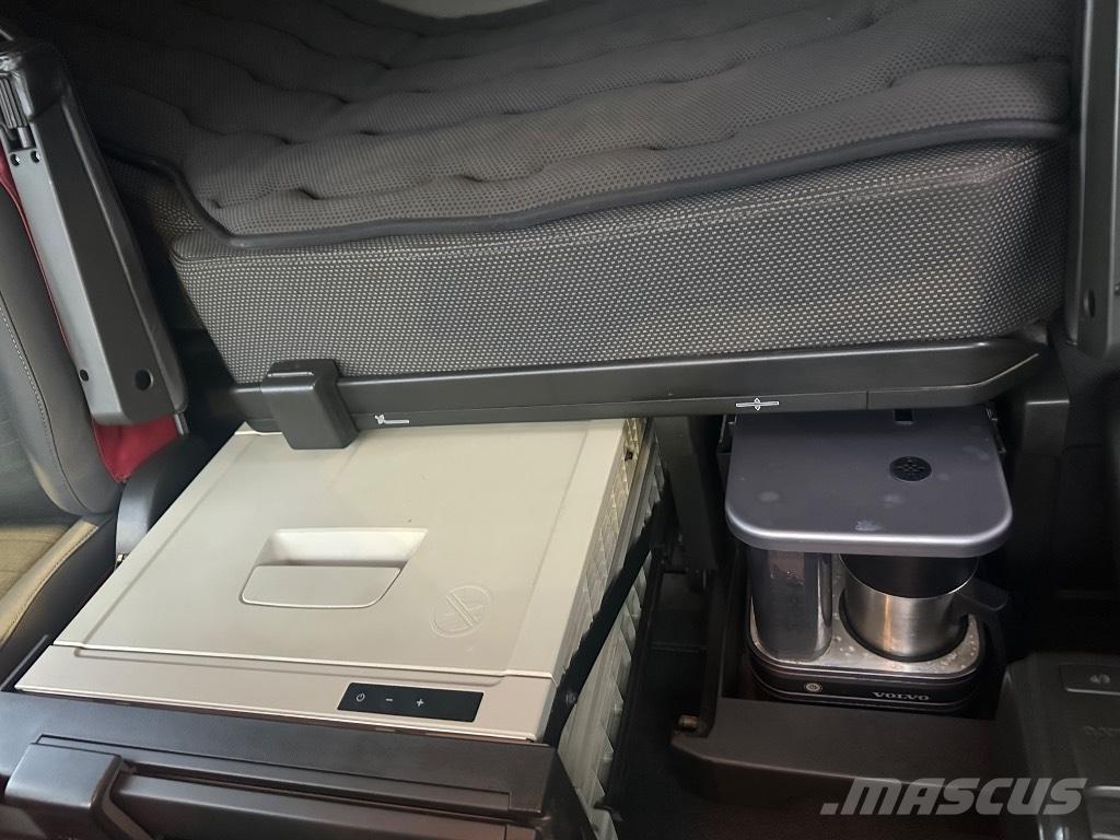 Volvo FH 500 8X4*4 Camion con gancio di sollevamento