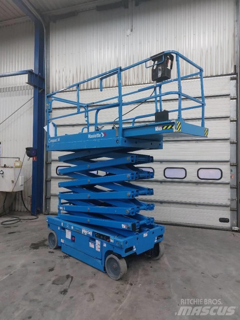 Haulotte Compact 14 Piattaforme a pantografo