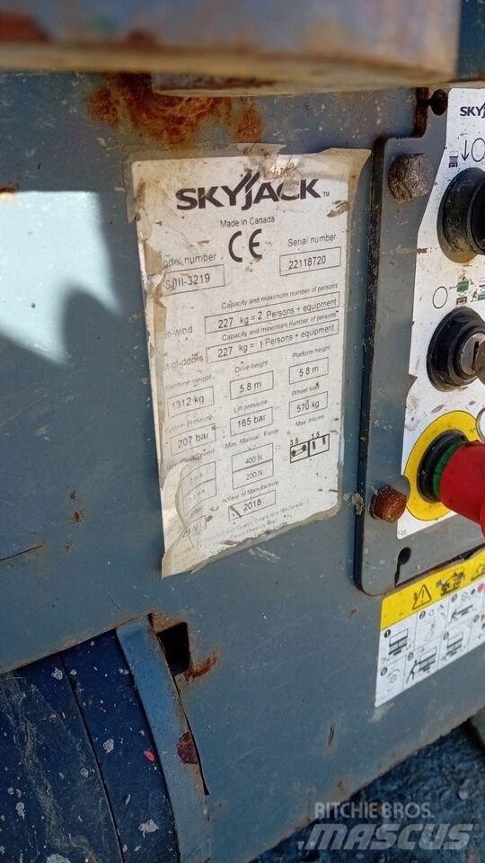SkyJack SJ 3219 Piattaforme a pantografo