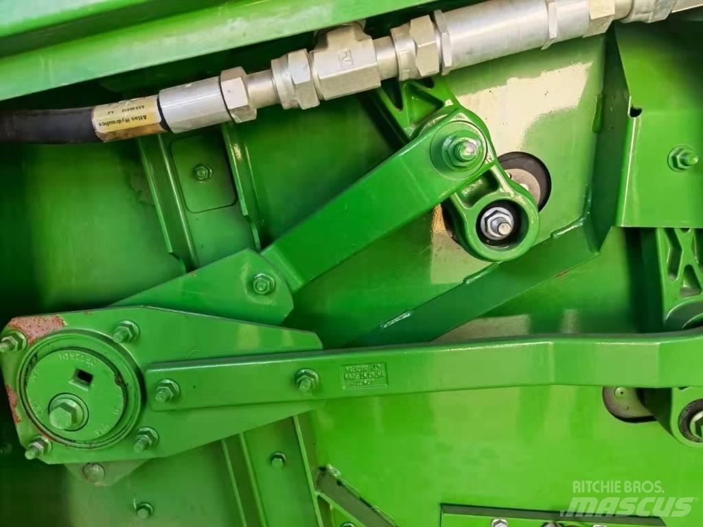 John Deere S670 Mietitrebbiatrici