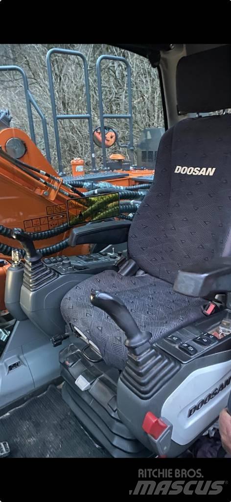 Doosan DX 235 NLC-5 Escavatori cingolati