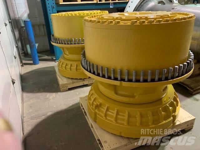 CAT 994F Pale gommate