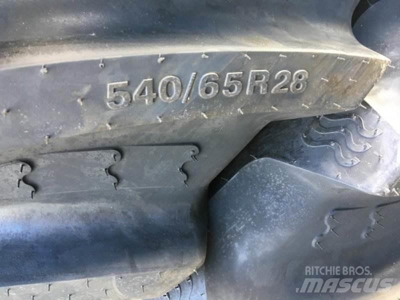 BKT 540/65 R 28 Pneumatici, ruote e cerchioni