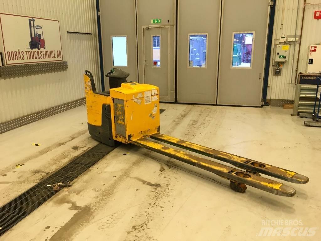 Jungheinrich ERE 225 Transpallet manuale