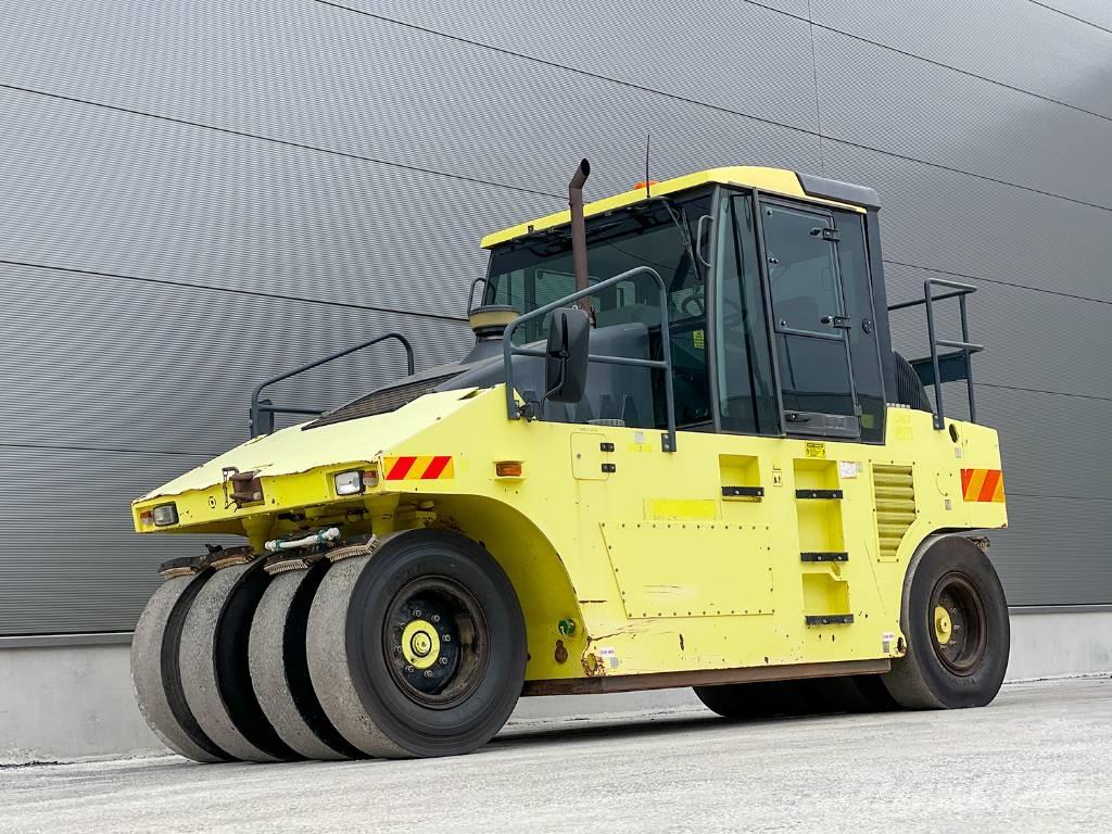 Ammann AP 240 Rulli gommati