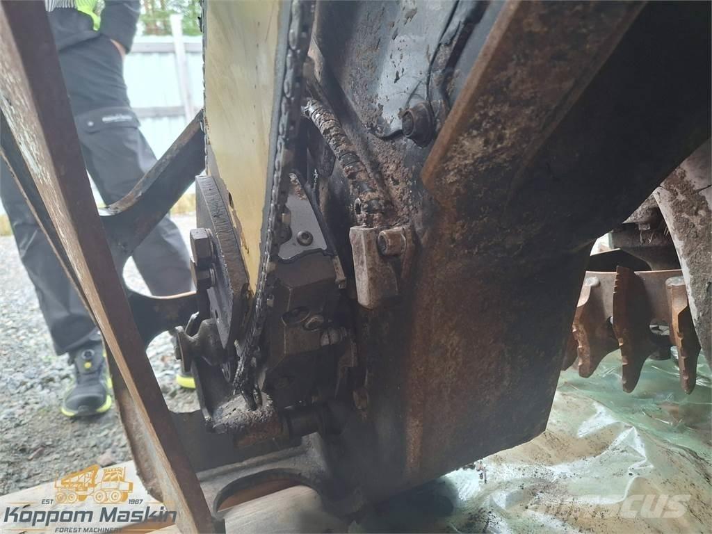 Komatsu C124 Decespugliatrici e trinciatrici idrauliche