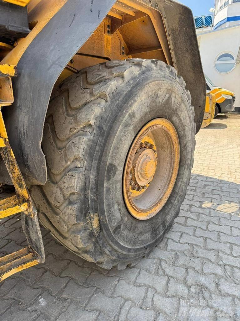 Volvo L 70 F Pale gommate