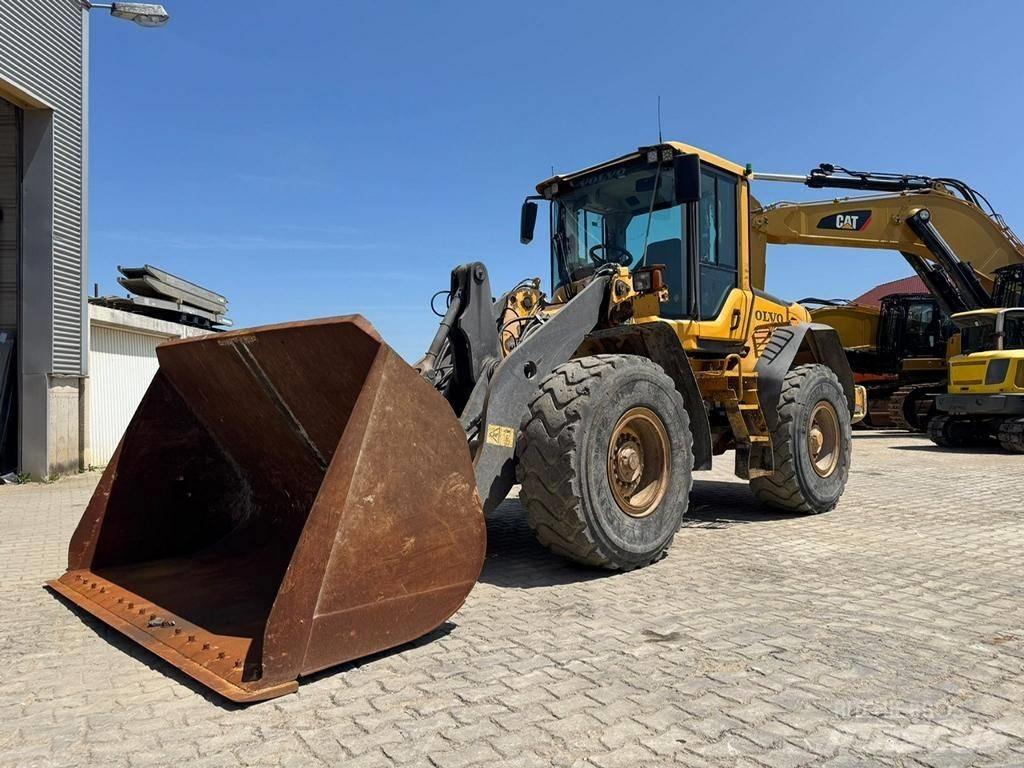 Volvo L 70 F Pale gommate