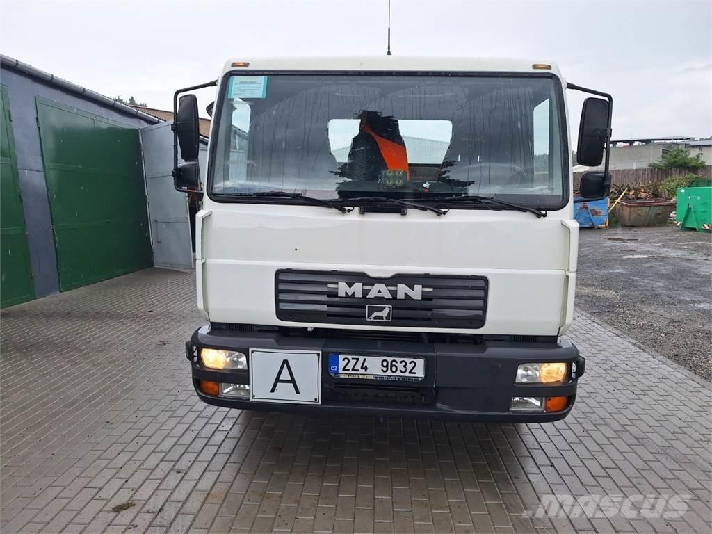 MAN 8.185 LC Autocabinati