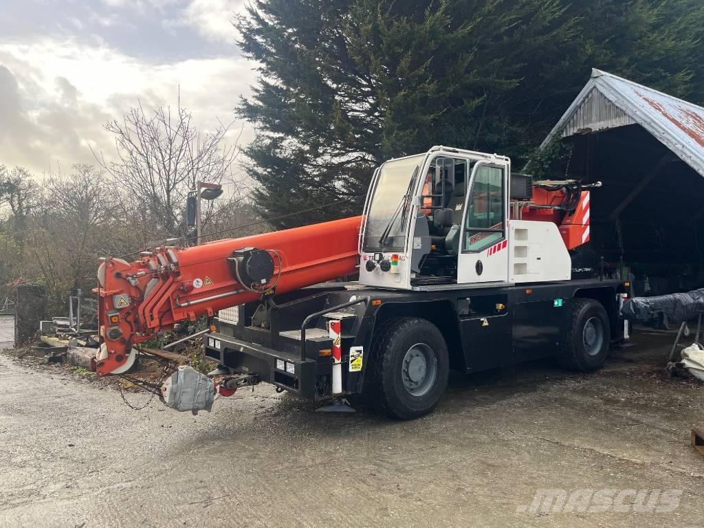 Demag AC 30 City Gru per tutti i terreni