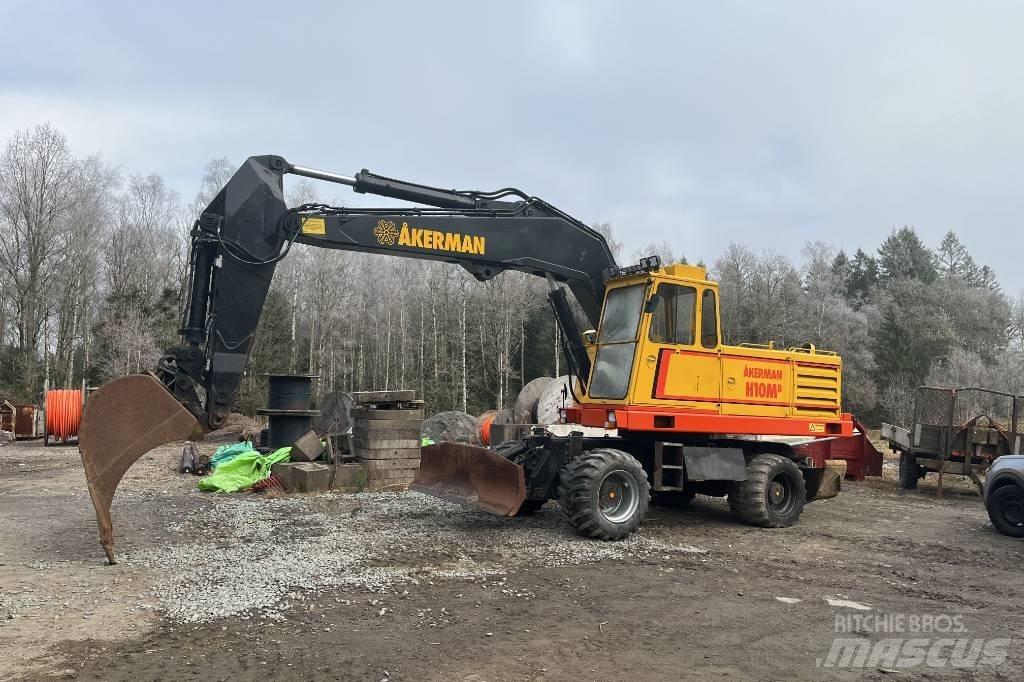 Åkerman H 10 M B Escavatori gommati