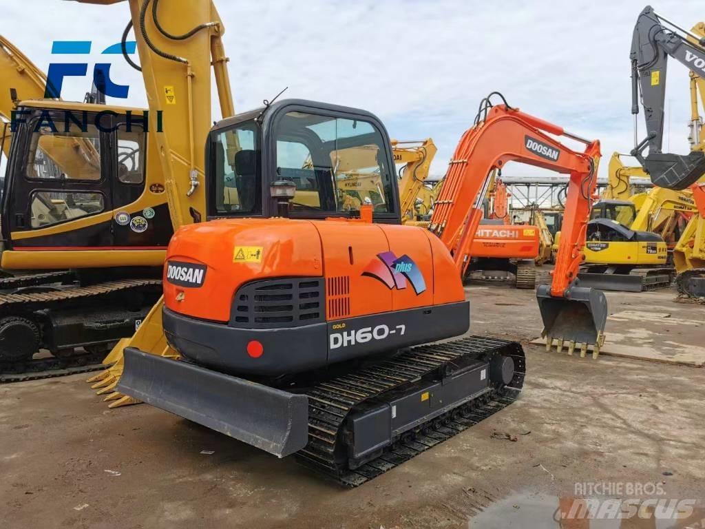 Doosan DH 60 Miniescavatori