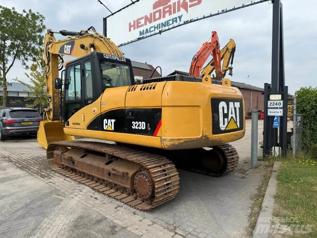 CAT 323DL (320DL) Escavatori cingolati
