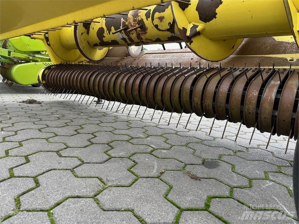 John Deere 630 C Accessori per macchine da fieno e foraggio