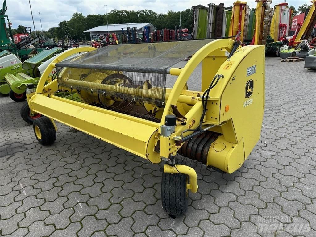 John Deere 630 C Accessori per macchine da fieno e foraggio